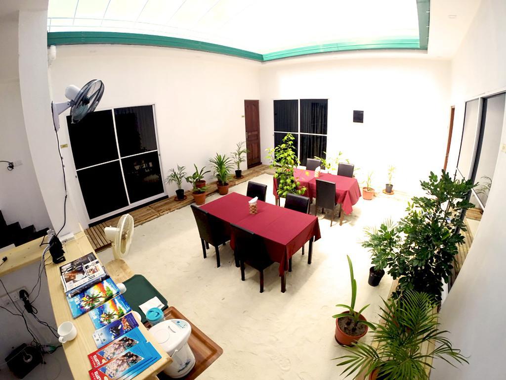 Royal Pearl Inn Maafushi Esterno foto