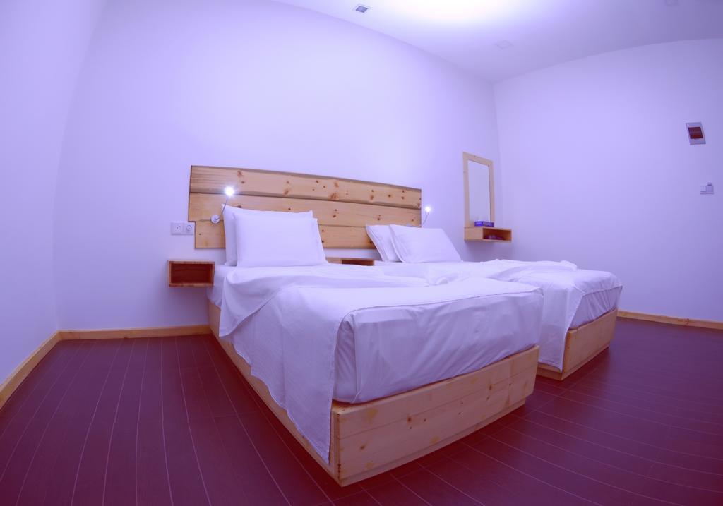 Royal Pearl Inn Maafushi Esterno foto