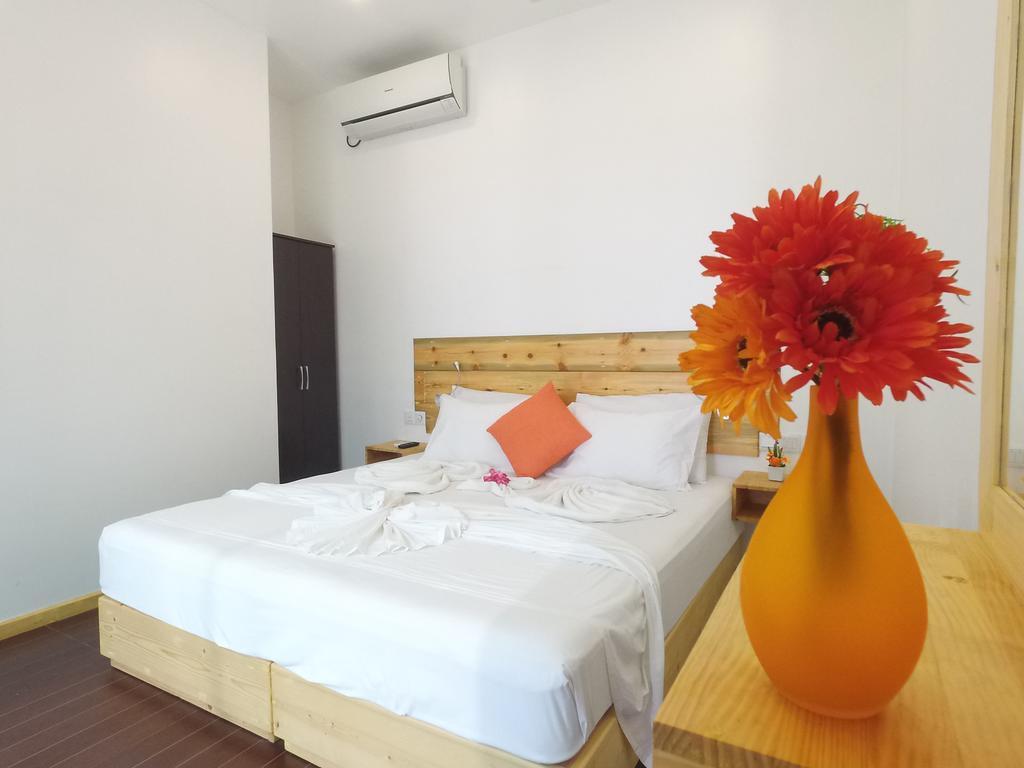 Royal Pearl Inn Maafushi Esterno foto